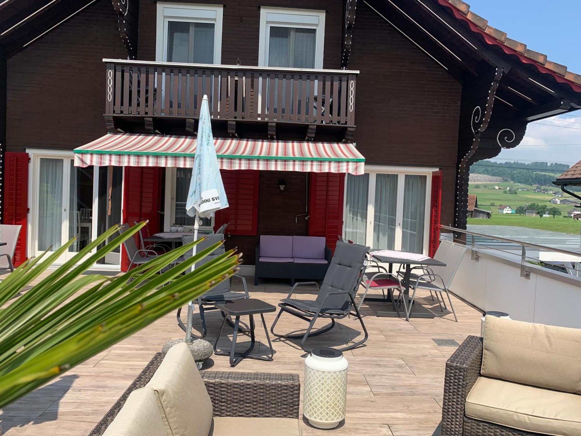 Pension Chalet Charme Siebnen Exterior foto